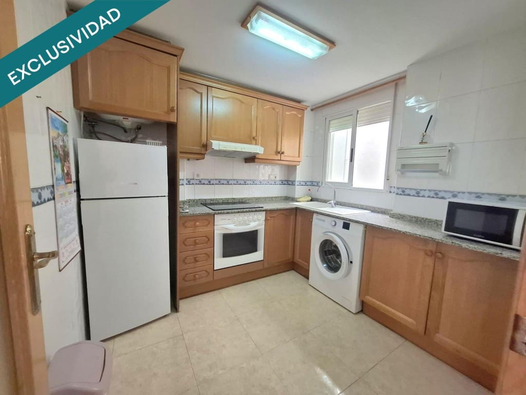 2 quarto Apartamento para venda em Oropesa  com piscina - 140 000 € (Ref: 10031700)