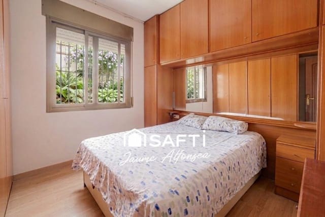 3 bedroom Apartment for sale in L'Hospitalet de Llobregat with garage - € 490,000 (Ref: 10033620)