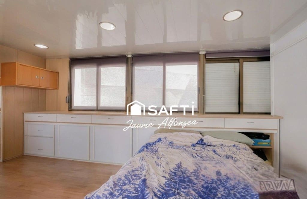 3 slaapkamer Appartement te koop in L'Hospitalet de Llobregat met garage - € 490.000 (Ref: 10033620)