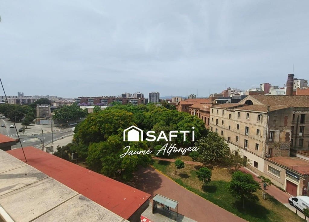 3 slaapkamer Appartement te koop in L'Hospitalet de Llobregat met garage - € 490.000 (Ref: 10033620)