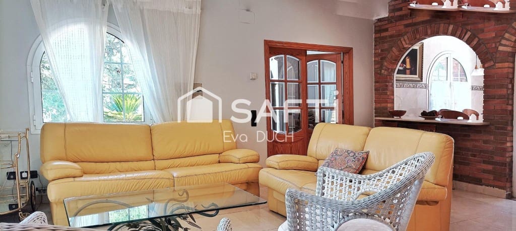 4 camera da letto Villa in vendita in Macanet de la Selva con piscina garage - 380.000 € (Rif: 10035091)
