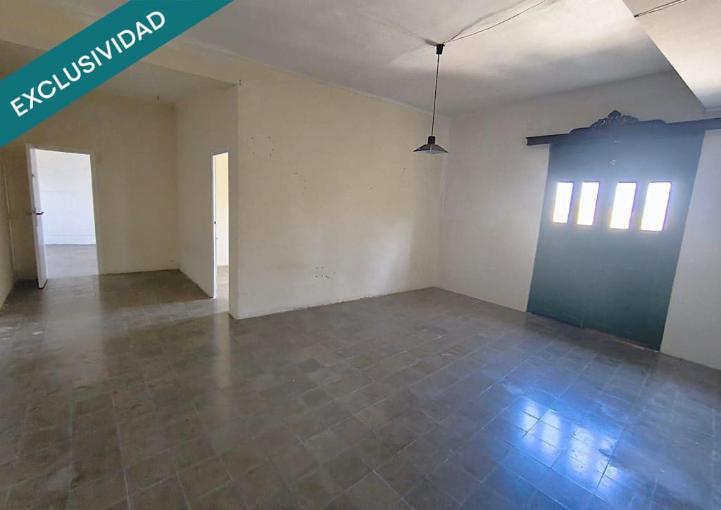 2 bedroom Villa for sale in Torres de Barbues with garage - € 79,000 (Ref: 10035094)