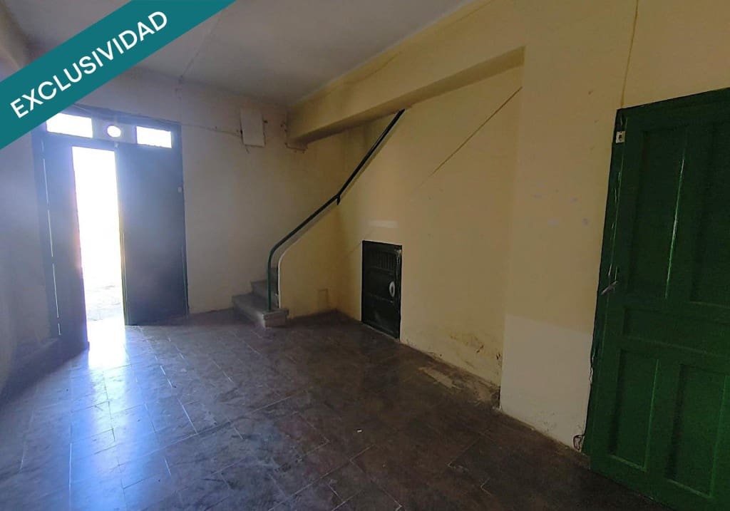 2 bedroom Villa for sale in Torres de Barbues with garage - € 79,000 (Ref: 10035094)