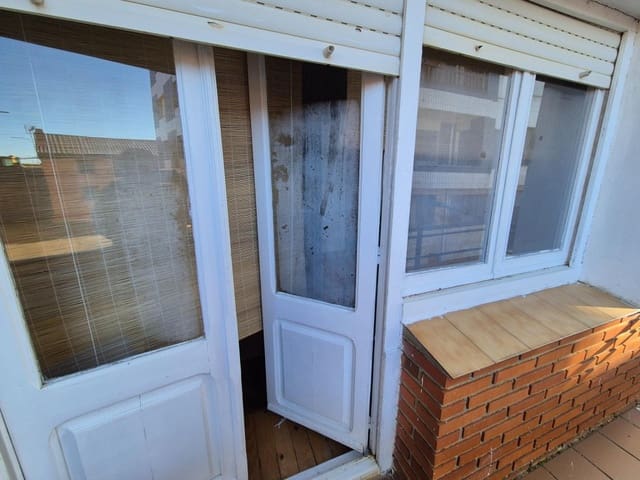 3 Zimmer Apartment zu verkaufen in Almanza - 65.000 € (Ref: 10035095)