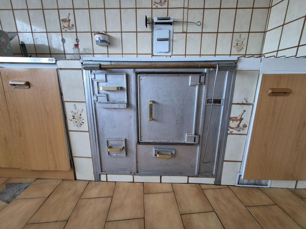 3 slaapkamer Appartement te koop in Almanza - € 65.000 (Ref: 10035095)