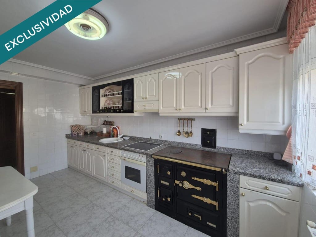 4 chambre Villa/Maison à vendre à San Andres del Rabanedo - 210 000 € (Ref: 10035096)