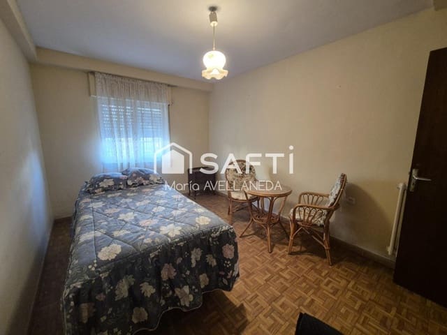 4 chambre Villa/Maison à vendre à San Andrés del Rabanedo - 210 000 € (Ref: 10035096)