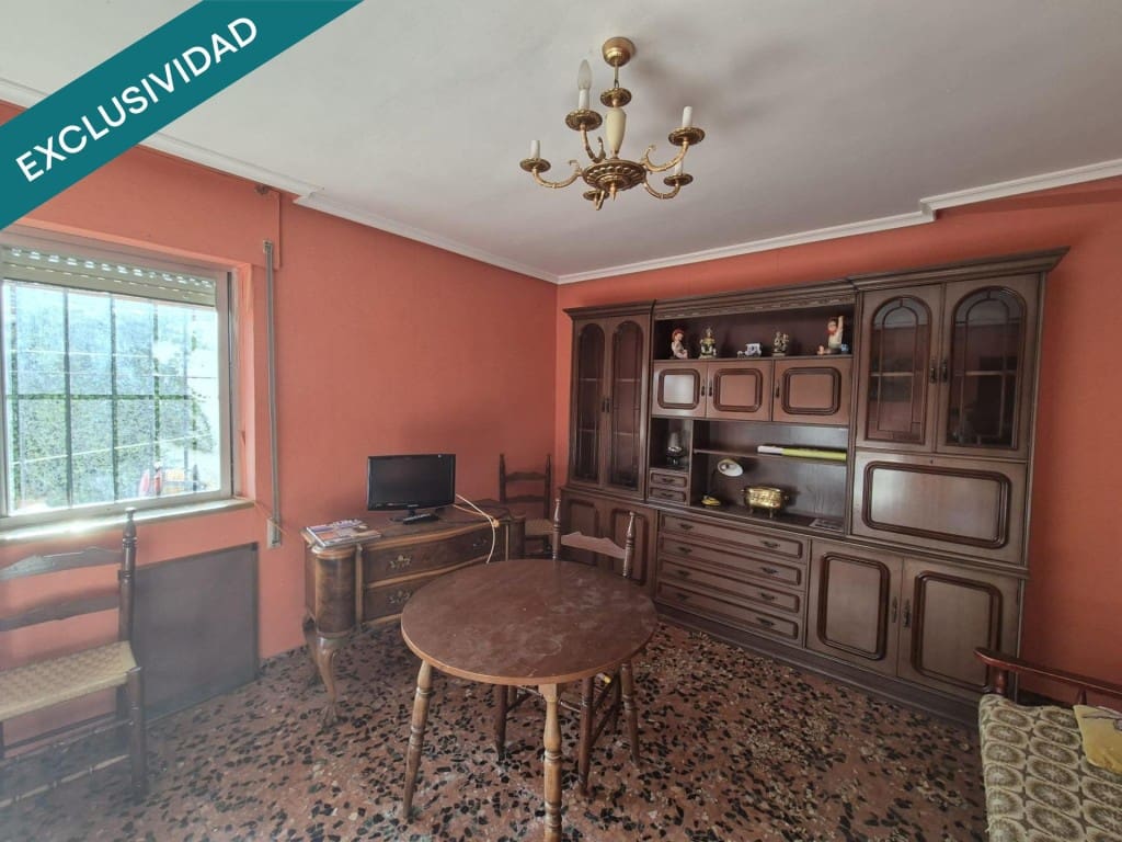 4 chambre Villa/Maison à vendre à San Andres del Rabanedo - 210 000 € (Ref: 10035096)
