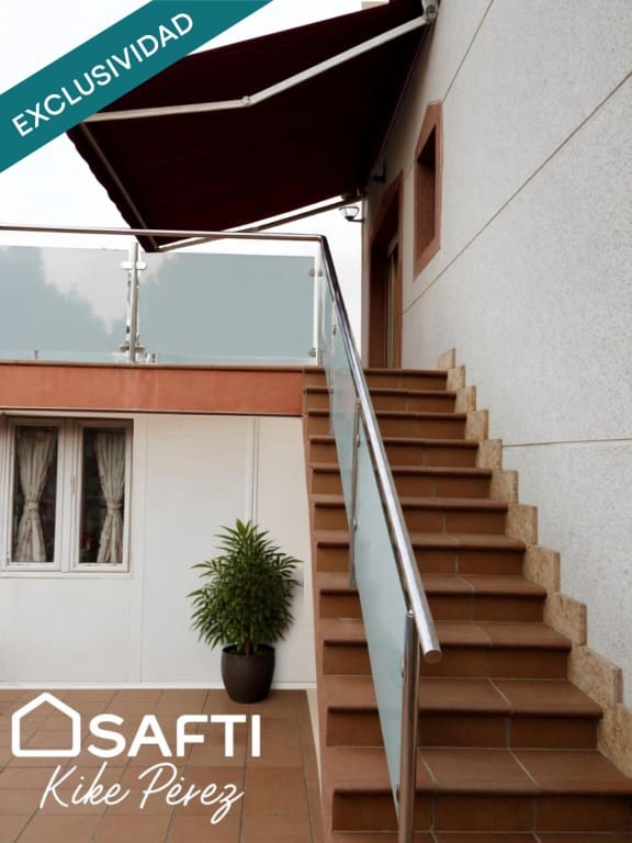4 bedroom Villa for sale in Rubi with pool garage - € 578,000 (Ref: 10035097)