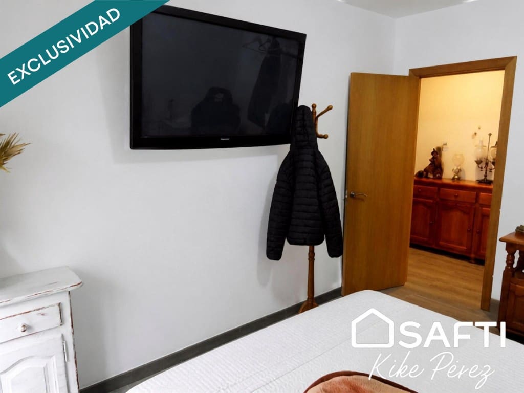 4 bedroom Villa for sale in Rubi with pool garage - € 578,000 (Ref: 10035097)
