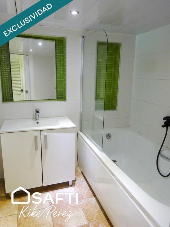 4 bedroom Villa for sale in Rubi with pool garage - € 578,000 (Ref: 10035097)