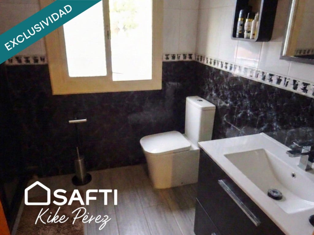 4 bedroom Villa for sale in Rubi with pool garage - € 578,000 (Ref: 10035097)