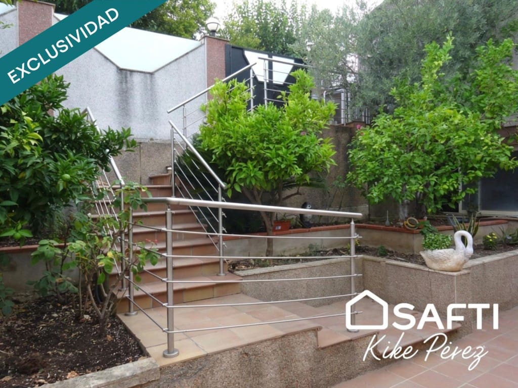 4 bedroom Villa for sale in Rubi with pool garage - € 578,000 (Ref: 10035097)