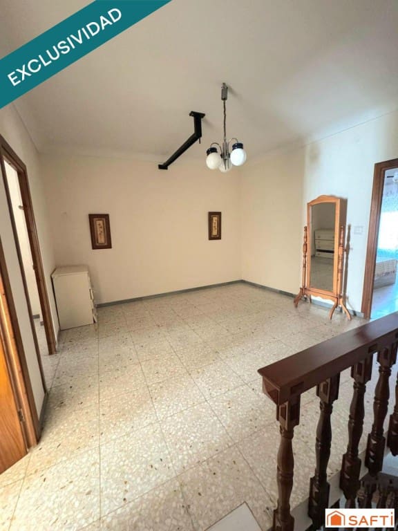 4 makuuhuone Rivitalo myytävänä paikassa Villanueva de la Reina - 68 000 € (Ref: 10035098)
