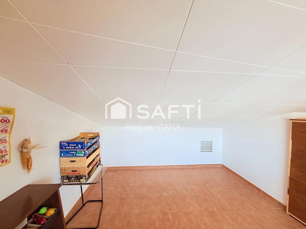 7 sovrum Radhus till salu i Piera - 230 000 € (Ref: 10035102)