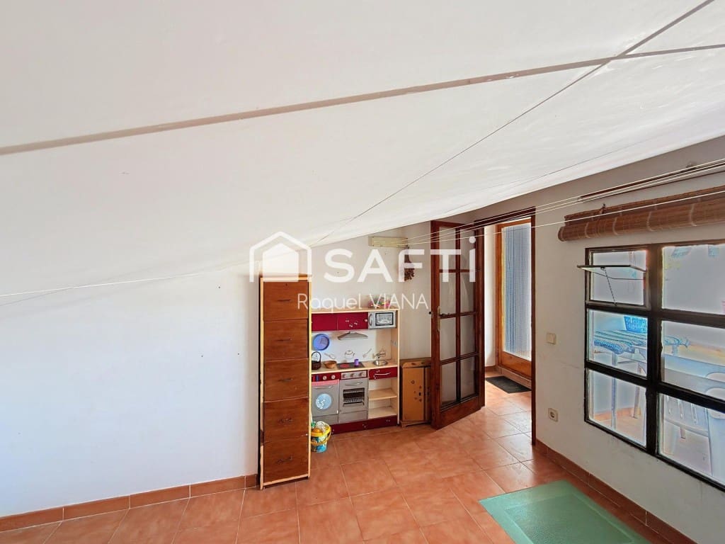 7 sovrum Radhus till salu i Piera - 230 000 € (Ref: 10035102)