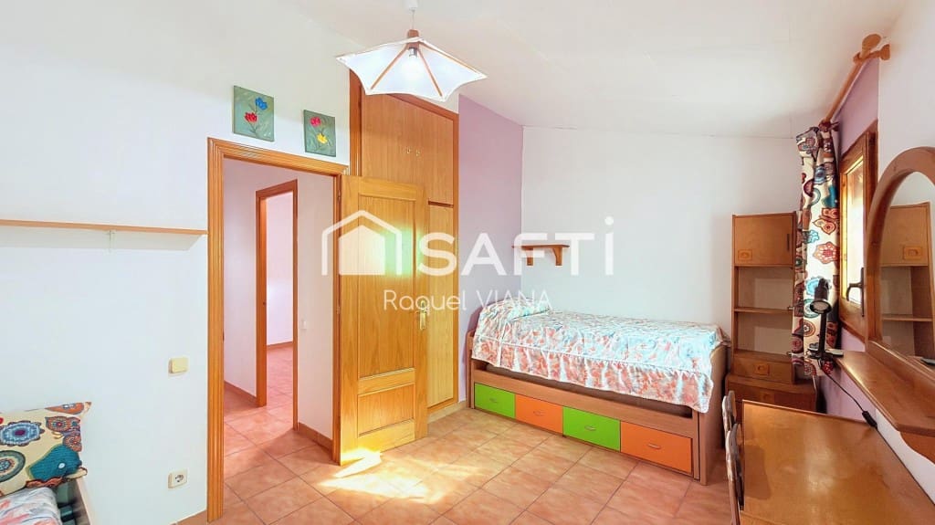 7 sovrum Radhus till salu i Piera - 230 000 € (Ref: 10035102)