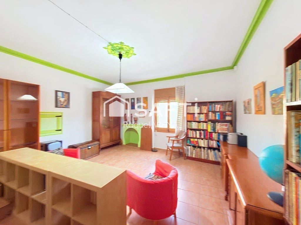7 sovrum Radhus till salu i Piera - 230 000 € (Ref: 10035102)