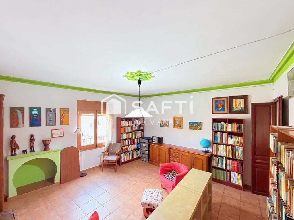 7 sovrum Radhus till salu i Piera - 230 000 € (Ref: 10035102)