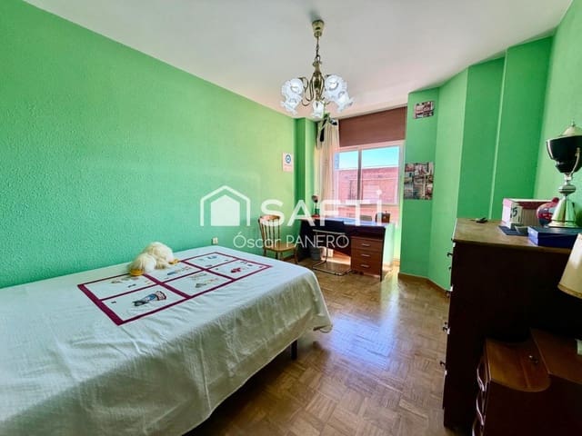 3 slaapkamer Appartement te koop in León stad - € 149.000 (Ref: 10035105)