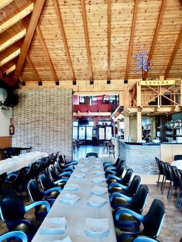 Kontor till salu i Alija del Infantado - 240 000 € (Ref: 10035108)