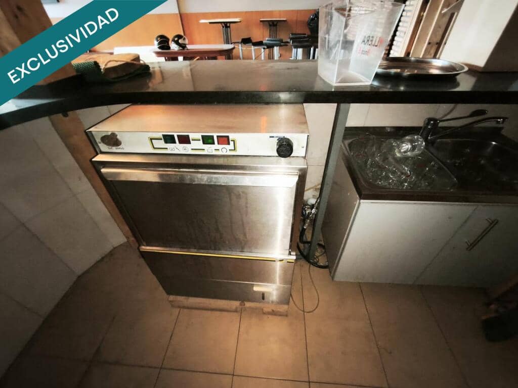 Oficina en Alija del Infantado en venta - 240.000 € (Ref: 10035108)