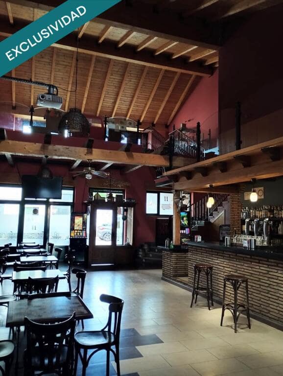 Oficina en Alija del Infantado en venta - 240.000 € (Ref: 10035108)