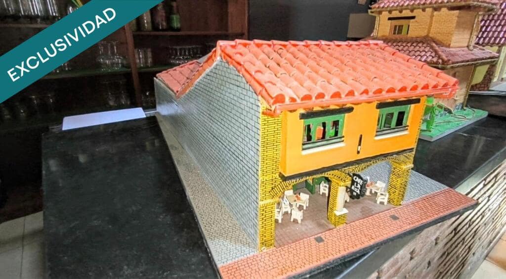 Oficina en Alija del Infantado en venta - 240.000 € (Ref: 10035108)
