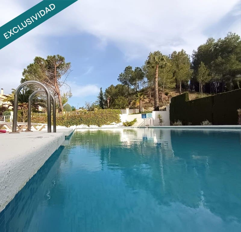 5 bedroom Villa for sale in Petrel / Petrer with garage - € 294,000 (Ref: 10037162)