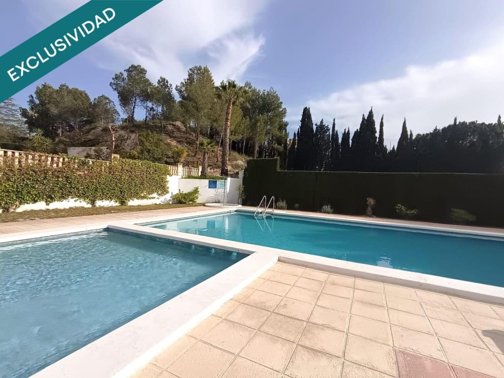 5 bedroom Villa for sale in Petrel / Petrer with garage - € 294,000 (Ref: 10037162)