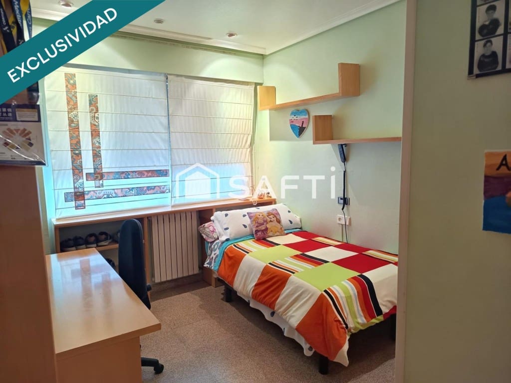 5 bedroom Villa for sale in Petrel / Petrer with garage - € 294,000 (Ref: 10037162)