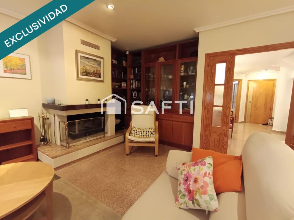 5 bedroom Villa for sale in Petrel / Petrer with garage - € 294,000 (Ref: 10037162)
