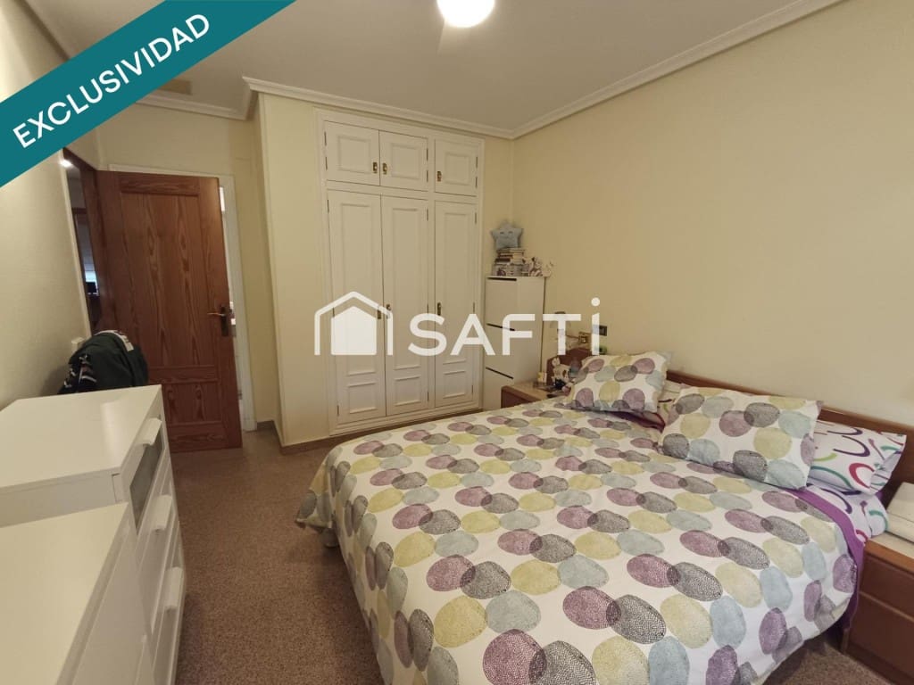 5 bedroom Villa for sale in Petrel / Petrer with garage - € 294,000 (Ref: 10037162)