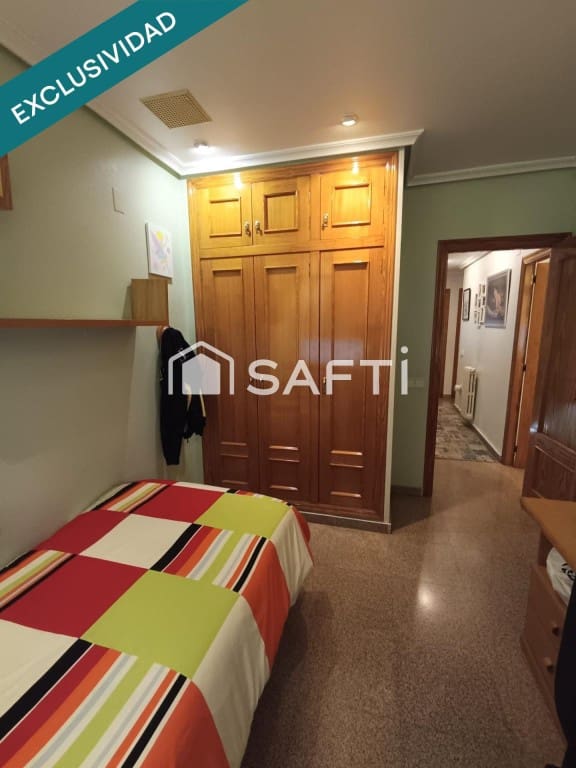 5 bedroom Villa for sale in Petrel / Petrer with garage - € 294,000 (Ref: 10037162)