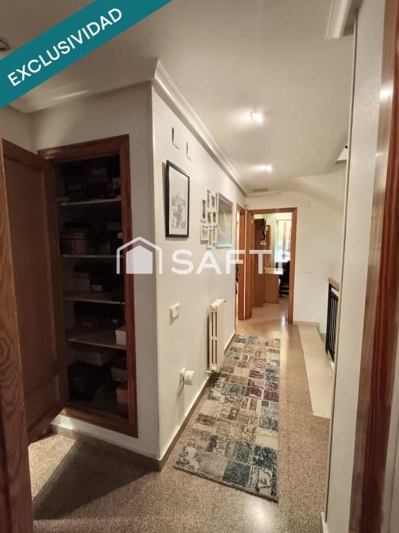 5 bedroom Villa for sale in Petrel / Petrer with garage - € 294,000 (Ref: 10037162)