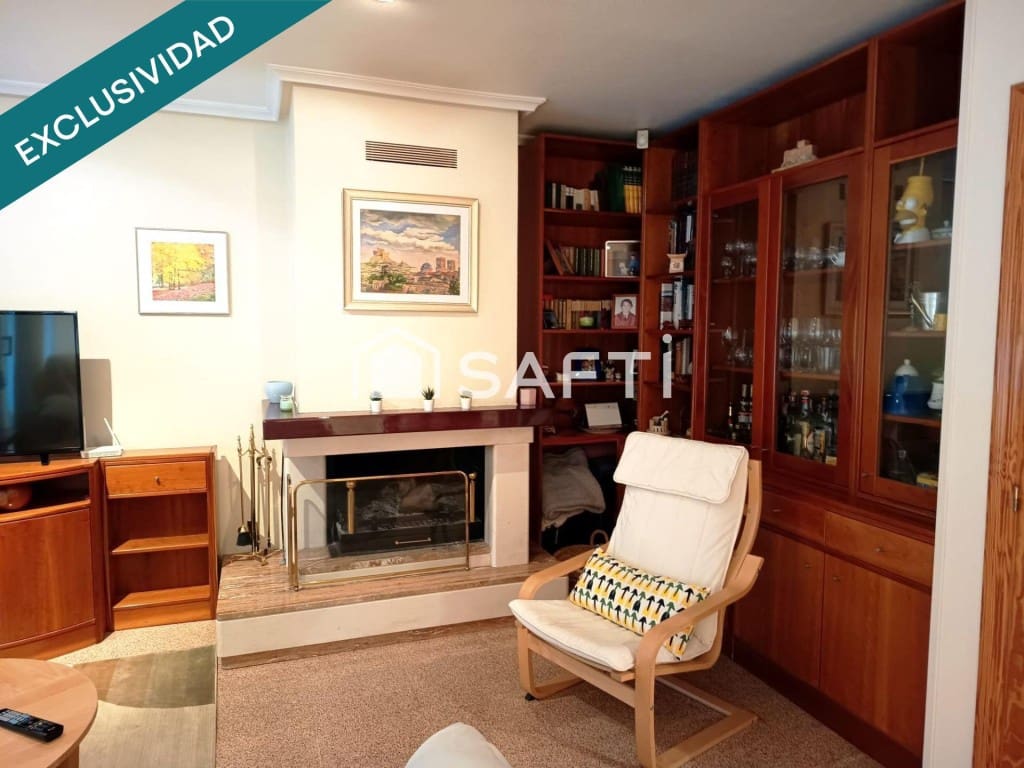 5 bedroom Villa for sale in Petrel / Petrer with garage - € 294,000 (Ref: 10037162)