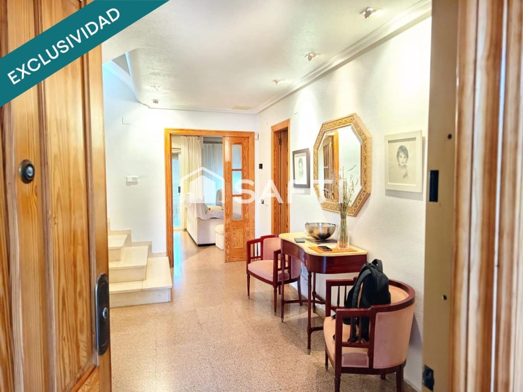 5 bedroom Villa for sale in Petrel / Petrer with garage - € 294,000 (Ref: 10037162)