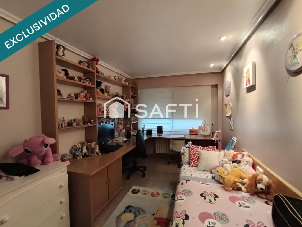 5 bedroom Villa for sale in Petrel / Petrer with garage - € 294,000 (Ref: 10037162)