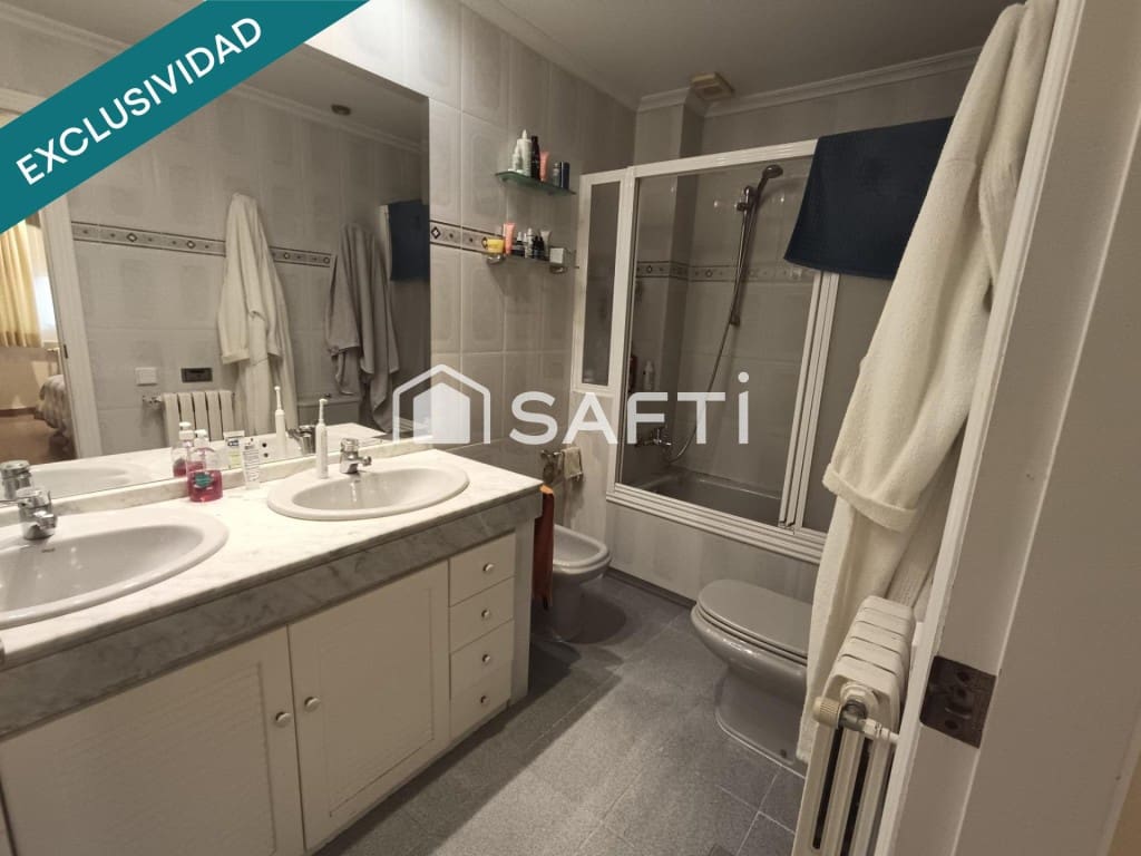 5 bedroom Villa for sale in Petrel / Petrer with garage - € 294,000 (Ref: 10037162)