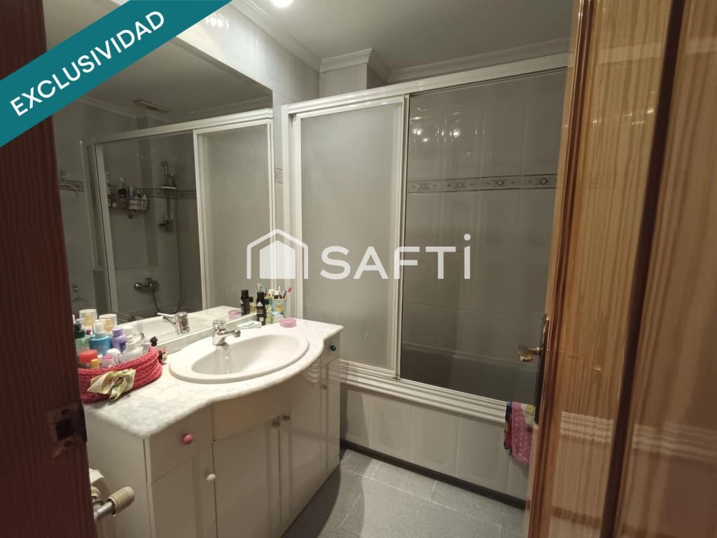 5 bedroom Villa for sale in Petrel / Petrer with garage - € 294,000 (Ref: 10037162)