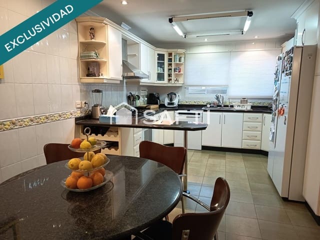 5 soveværelse Villa til salg i Petrel / Petrer med garage - € 294.000 (Ref: 10037162)