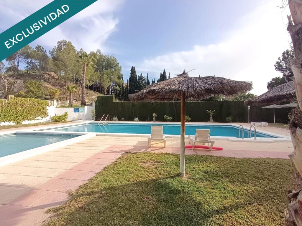 5 bedroom Villa for sale in Petrel / Petrer with garage - € 294,000 (Ref: 10037162)
