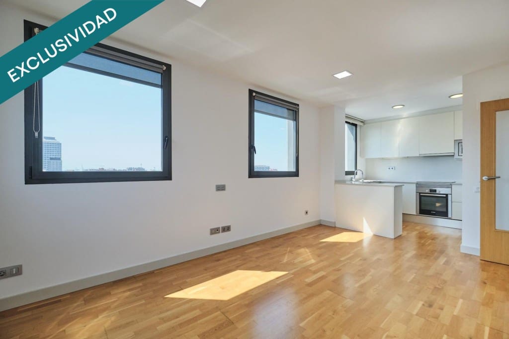 1 soverom Leilighet til salgs i Barcelona by med garasje - € 380 000 (Ref: 10040753)