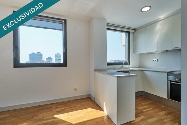 1 soverom Leilighet til salgs i La Marina de Port, Barcelona by med garasje - € 380 000 (Ref: 10040753)