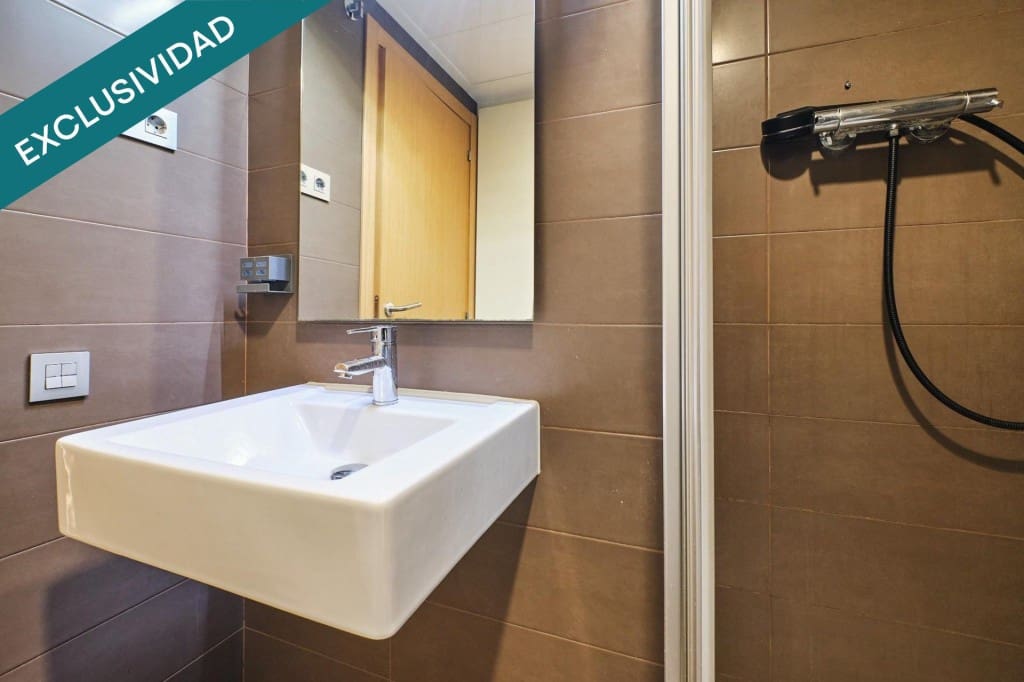 1 soverom Leilighet til salgs i Barcelona by med garasje - € 380 000 (Ref: 10040753)
