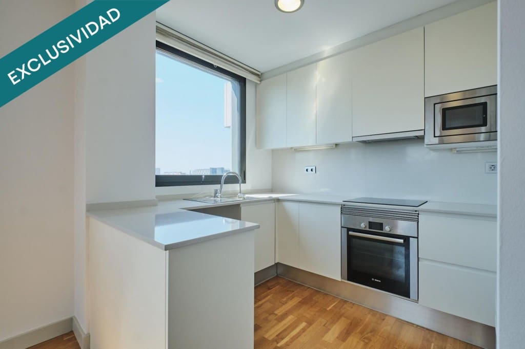 1 soverom Leilighet til salgs i Barcelona by med garasje - € 380 000 (Ref: 10040753)