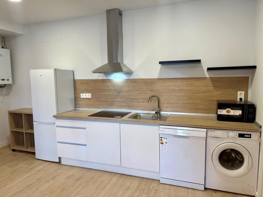 2 Zimmer Apartment zu vermieten in San Andres del Rabanedo - 600 € (Ref: 10040755)