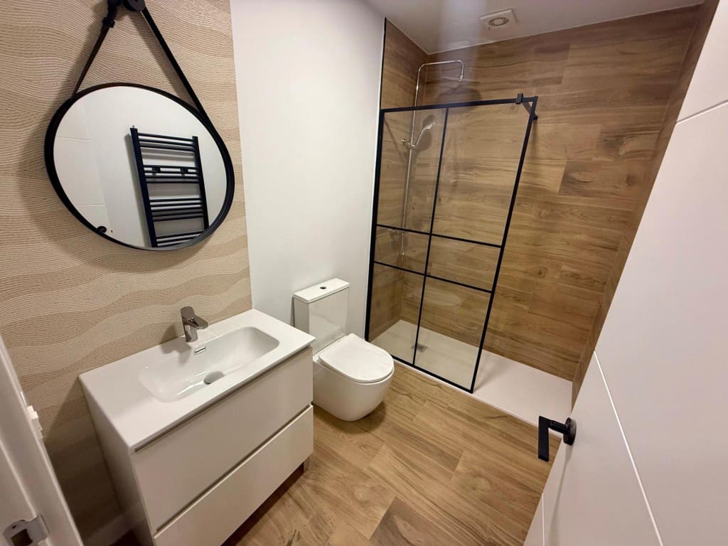 2 Zimmer Apartment zu vermieten in San Andres del Rabanedo - 600 € (Ref: 10040755)
