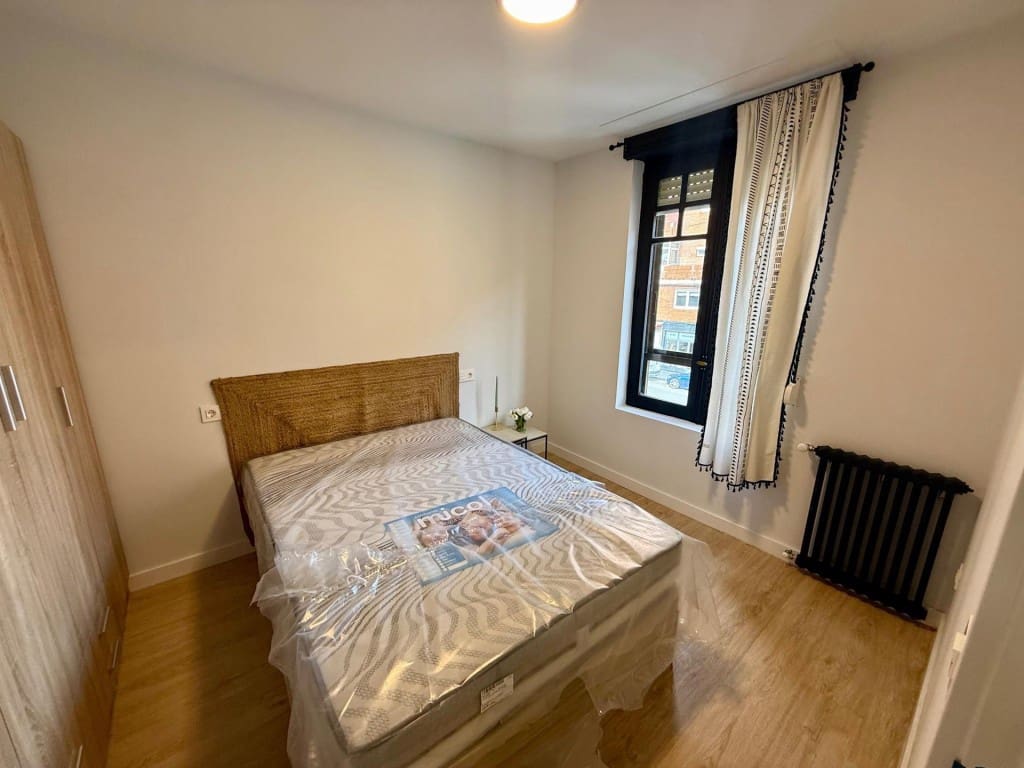 2 Zimmer Apartment zu vermieten in San Andres del Rabanedo - 600 € (Ref: 10040755)