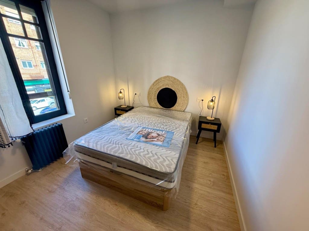 2 Zimmer Apartment zu vermieten in San Andres del Rabanedo - 600 € (Ref: 10040755)